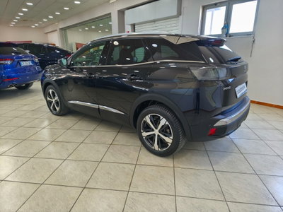 Peugeot 3008 BlueHDi 130 S&S EAT8 GT (4)
