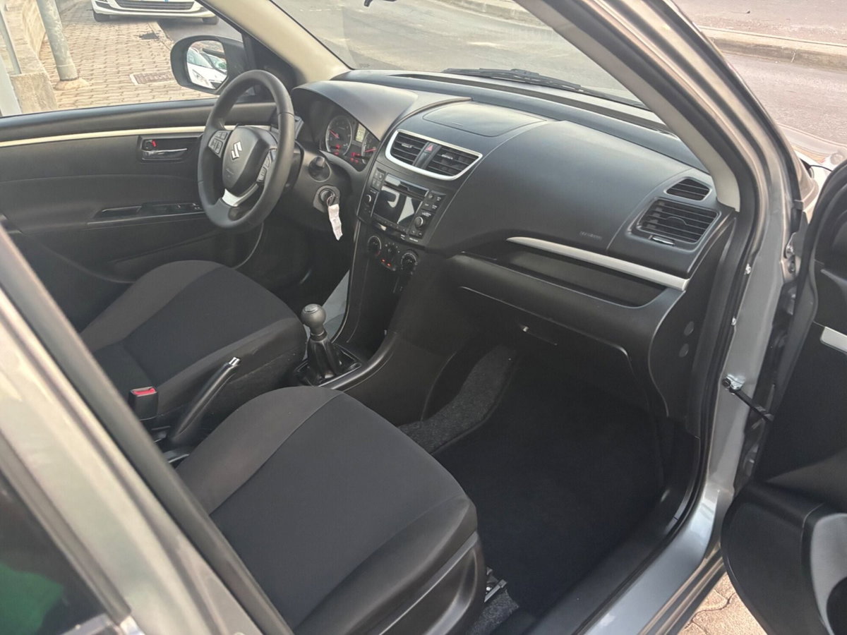 Suzuki Swift 1.3 DDiS 5 porte B-Top (13)