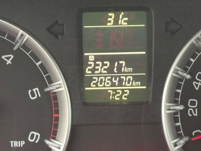 Suzuki Swift 1.3 DDiS 5 porte B-Top (17)