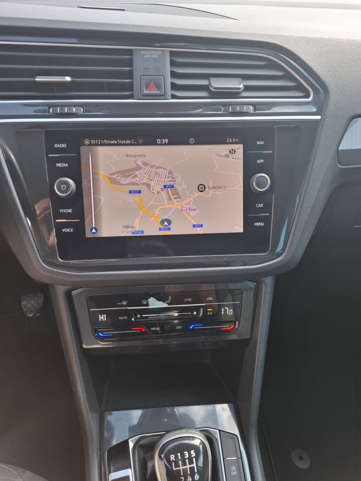Volkswagen Tiguan 2.0 TDI SCR Business BlueMotion Technology (8)