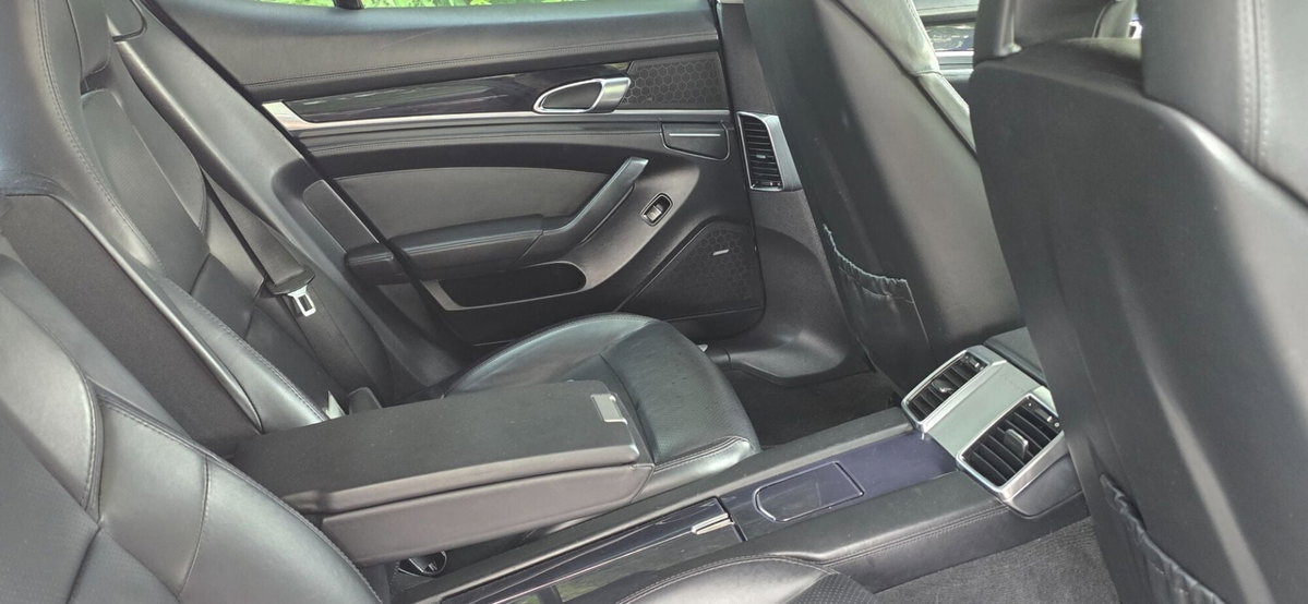 Porsche Panamera 3.0 Diesel Platinum Edition (20)