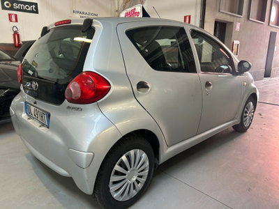Toyota Aygo 1.0 12V VVT-i 5 porte Sol (3)