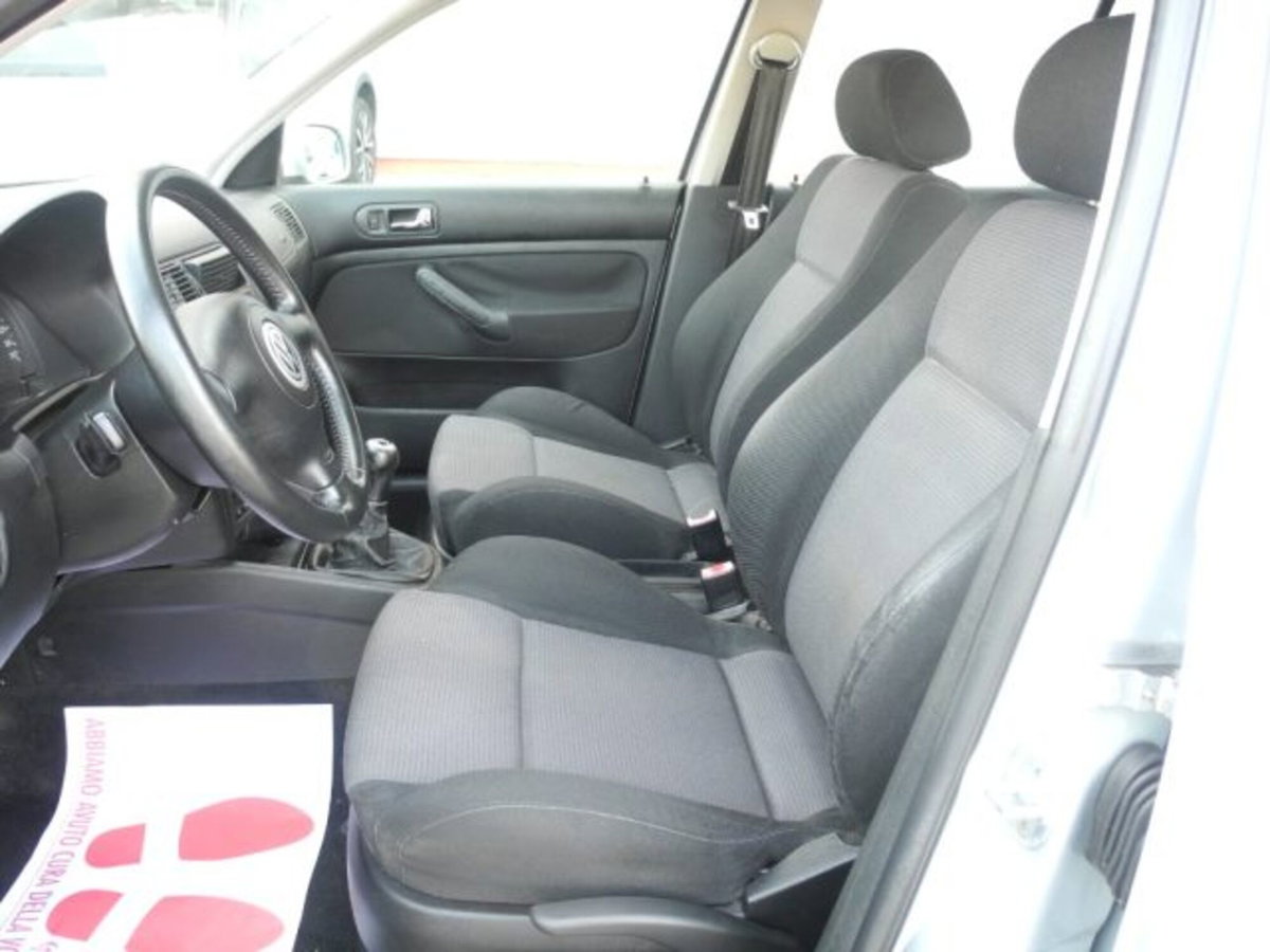 Volkswagen Golf 1.6 16V cat 5 porte Comfortline (11)