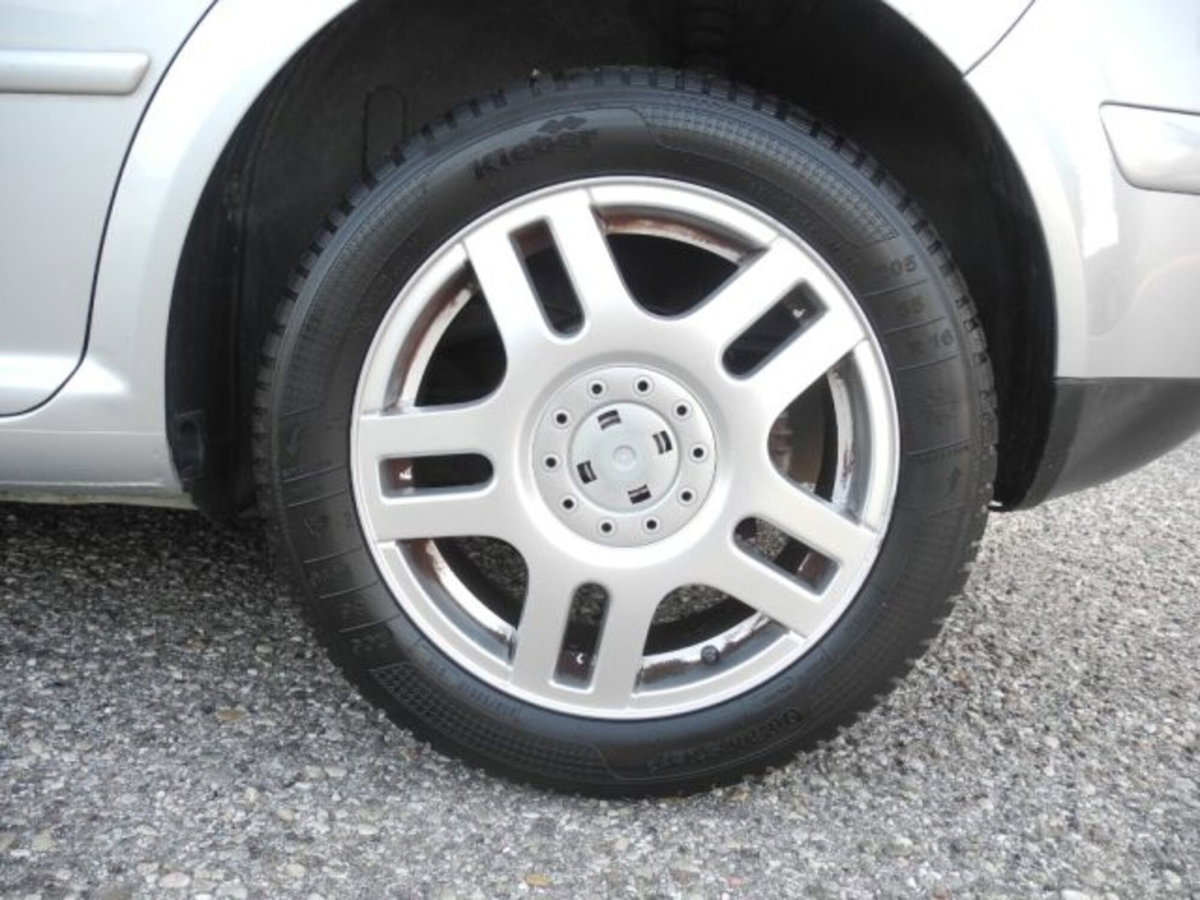 Volkswagen Golf 1.6 16V cat 5 porte Comfortline (15)