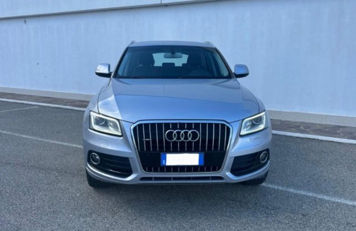 Audi Q5 2.0 TDI 150 CV clean diesel quattro