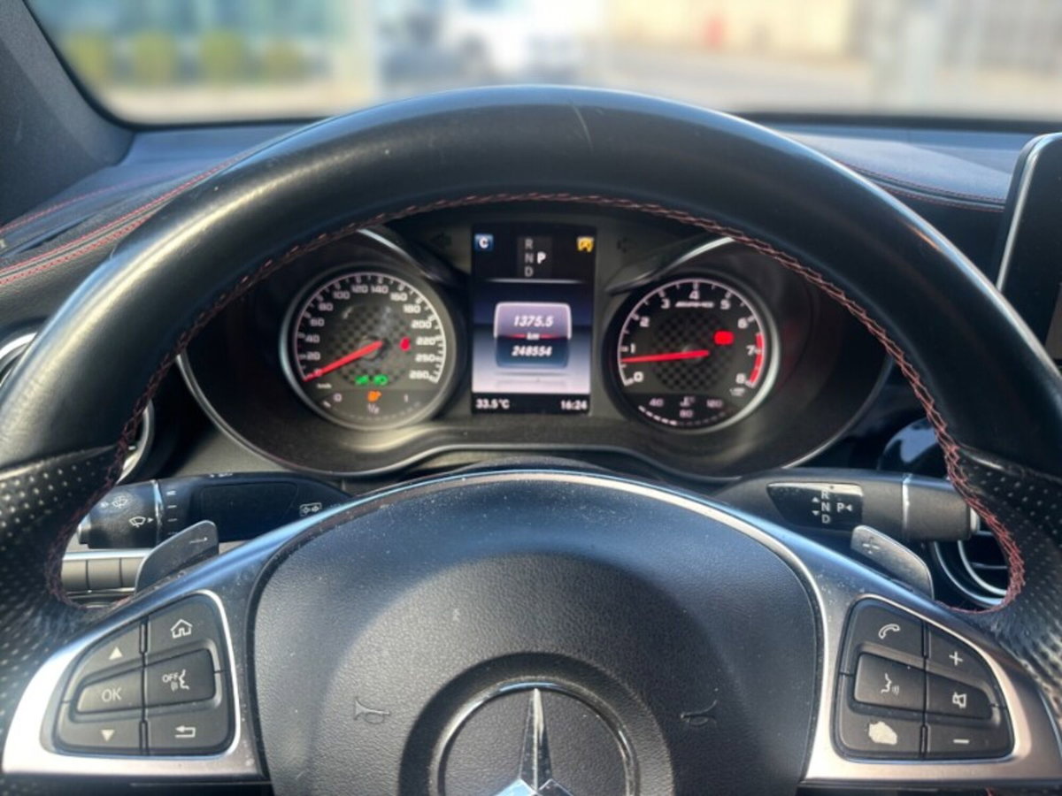 Mercedes-Benz GLC Coupé 43 4Matic Coupé AMG (8)