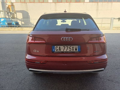 Audi Q5 40 TDI quattro S tronic Business Sport (3)