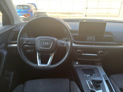Audi Q5 40 TDI quattro S tronic Business Sport (7)