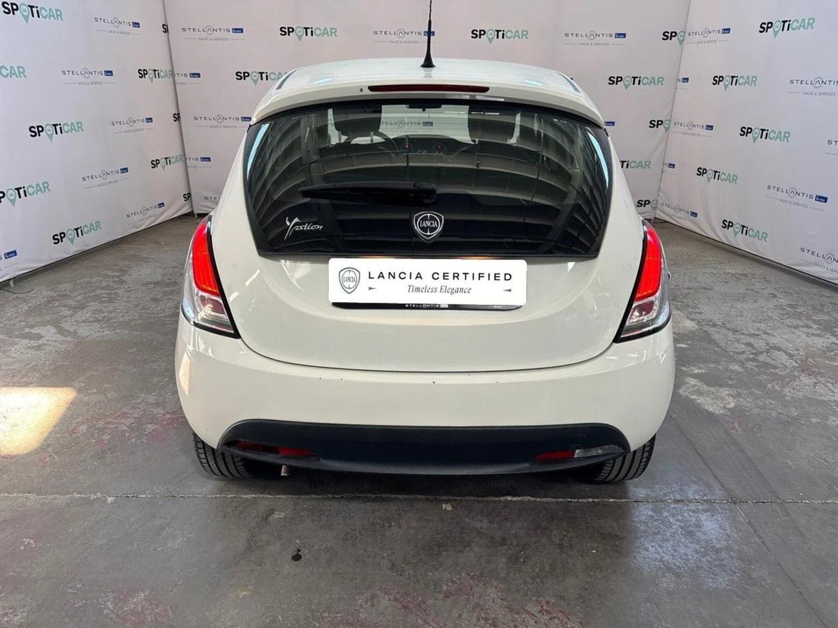 Lancia Ypsilon 1.2 69 CV 5 porte Elefantino (7)