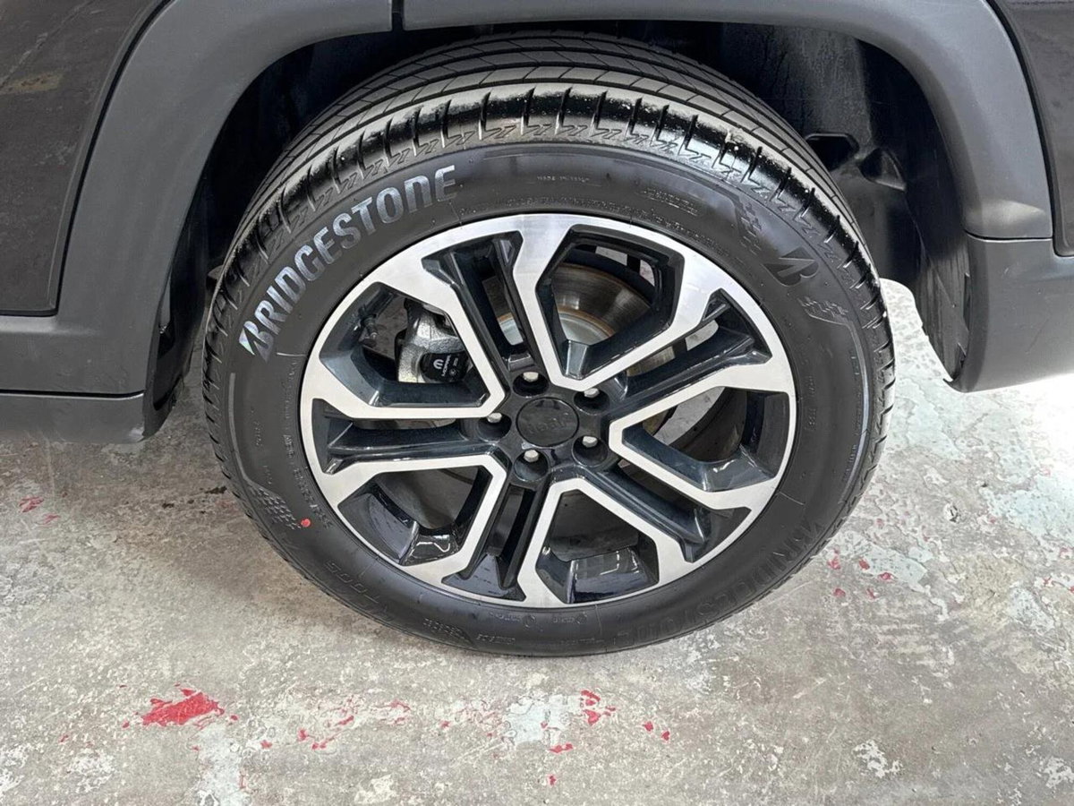 Jeep Compass 1.5 Turbo T4 130CV MHEV 2WD Limited (8)