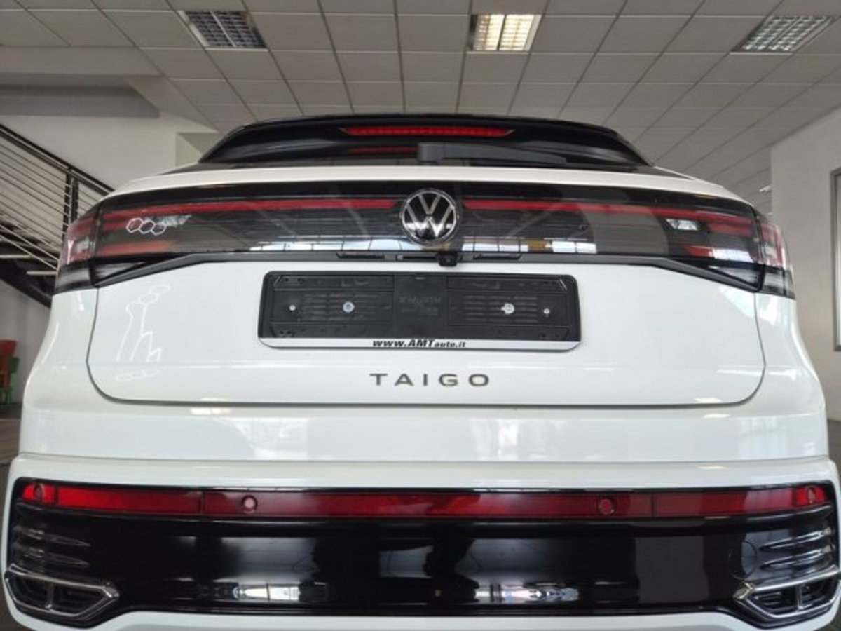Volkswagen Taigo 1.0 TSI 110 CV DSG R-Line (8)