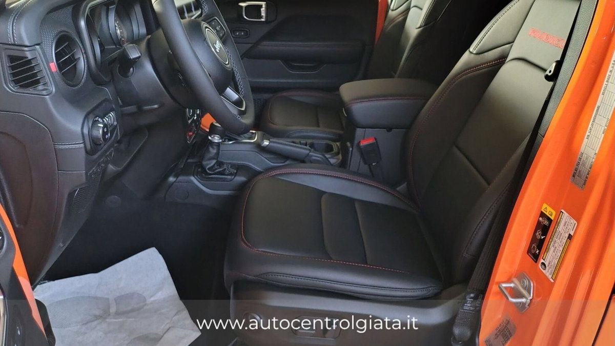 Jeep Wrangler Unlimited 2.0 Turbo Sahara (14)