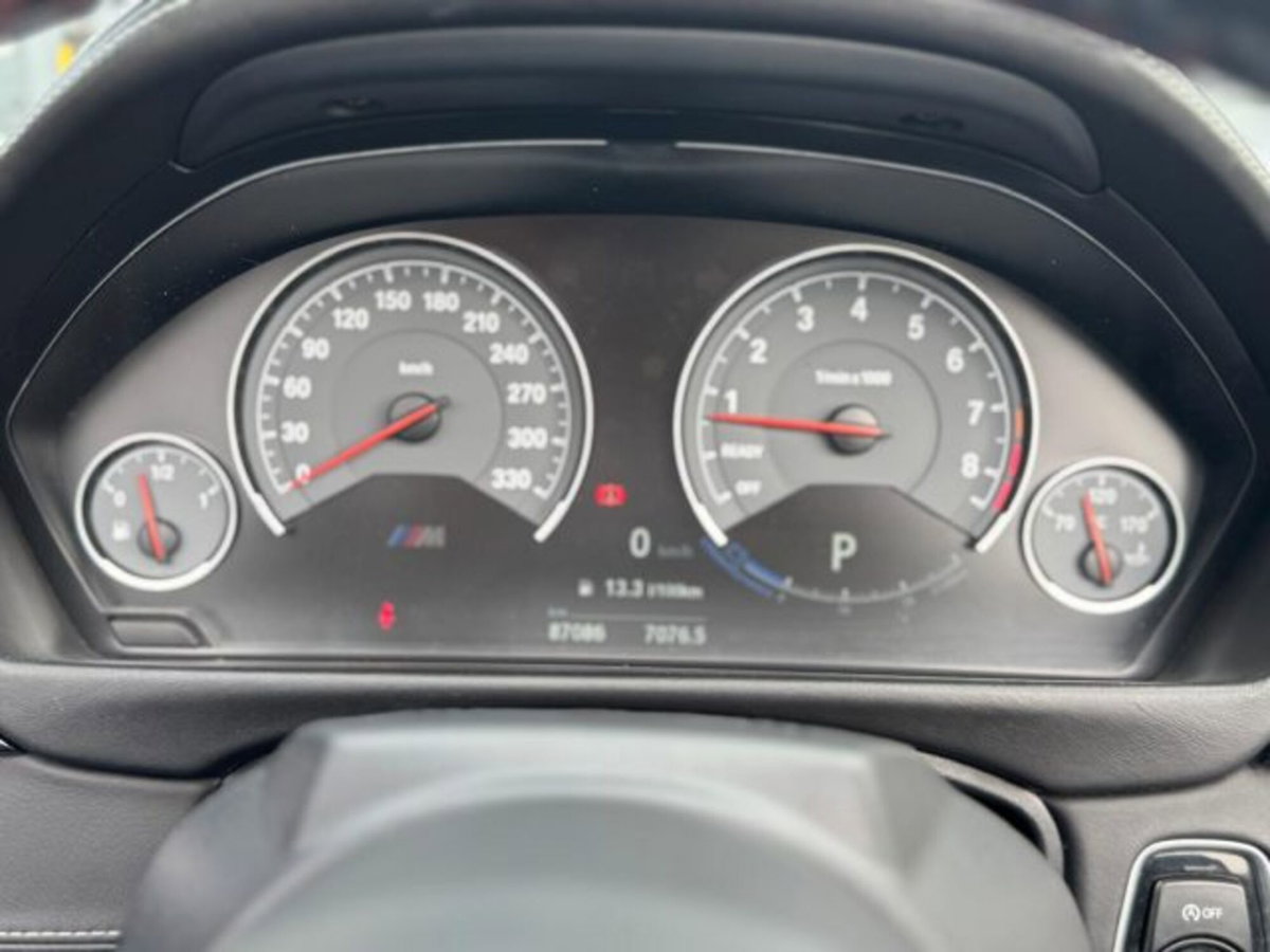 BMW Serie 4 Cabrio M4 (14)