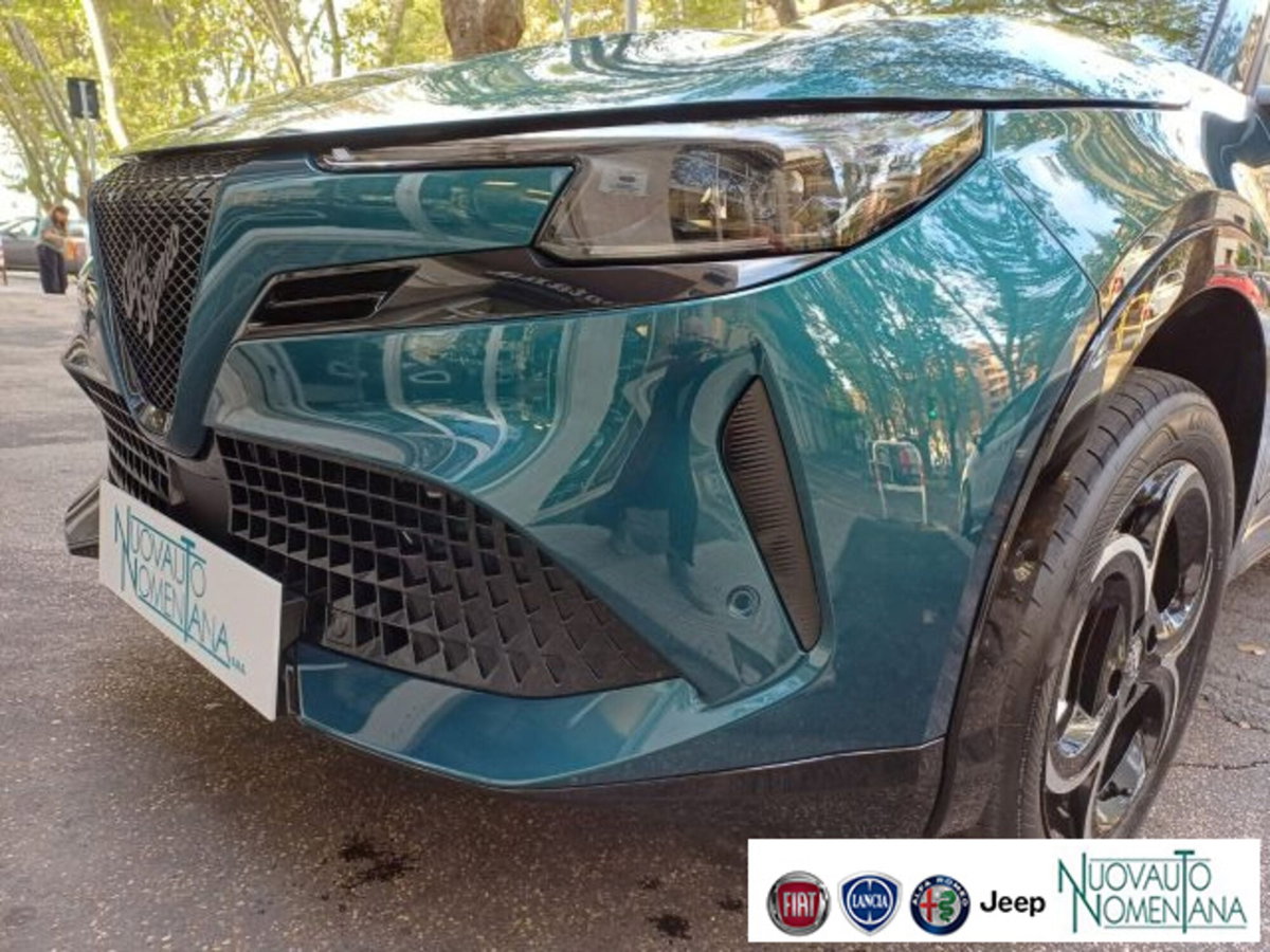 Alfa Romeo Junior 1.2 ibrida Ti 145cv edct6 (3)