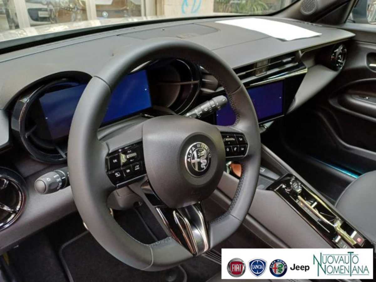 Alfa Romeo Junior 1.2 ibrida Ti 145cv edct6 (20)