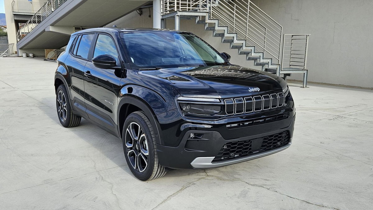 Jeep Avenger 1.2 turbo Summit fwd 100cv (3)
