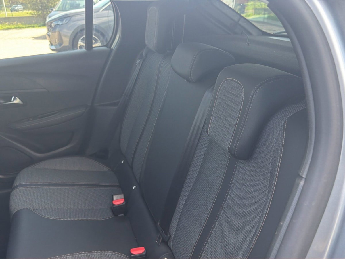 Peugeot 208 PureTech 100 Stop&Start 5 porte Allure (12)