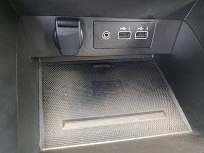 Renault Clio 1.0 tce Techno 90cv (17)