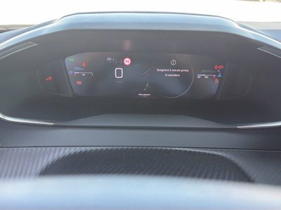 Peugeot 2008 1.2 puretech Allure s&s 100cv (18)