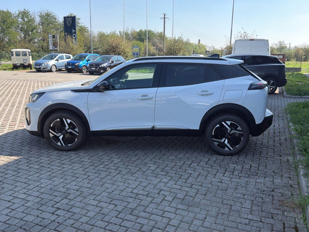 Peugeot 2008 1.2 puretech Allure s&s 100cv (4)