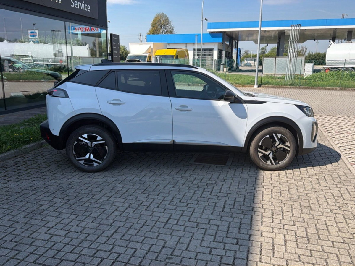 Peugeot 2008 1.2 puretech Allure s&s 100cv (8)