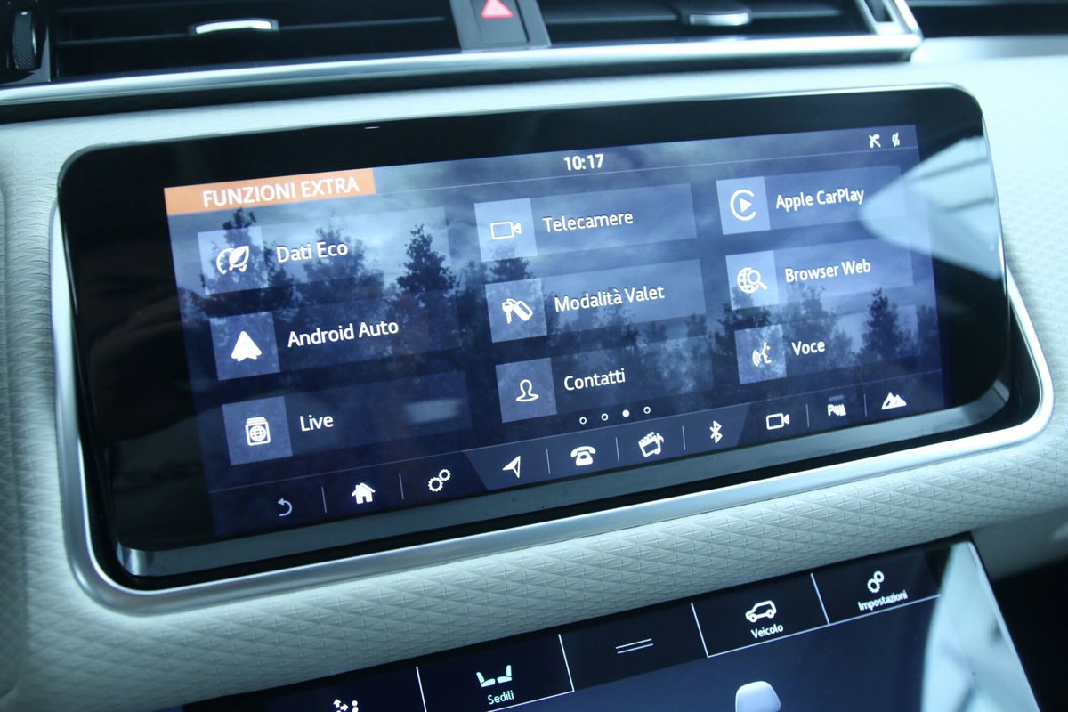 Land Rover Range Rover Velar 3.0D V6 275 CV (13)