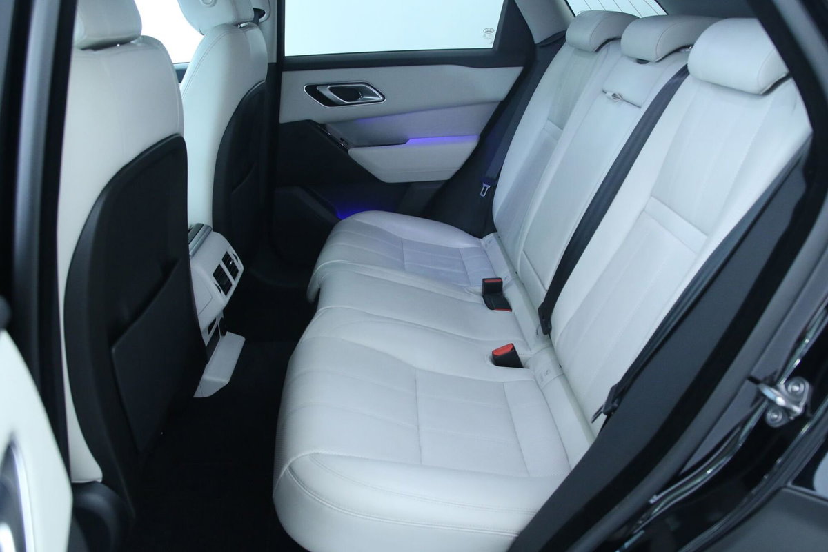 Land Rover Range Rover Velar 3.0D V6 275 CV (8)