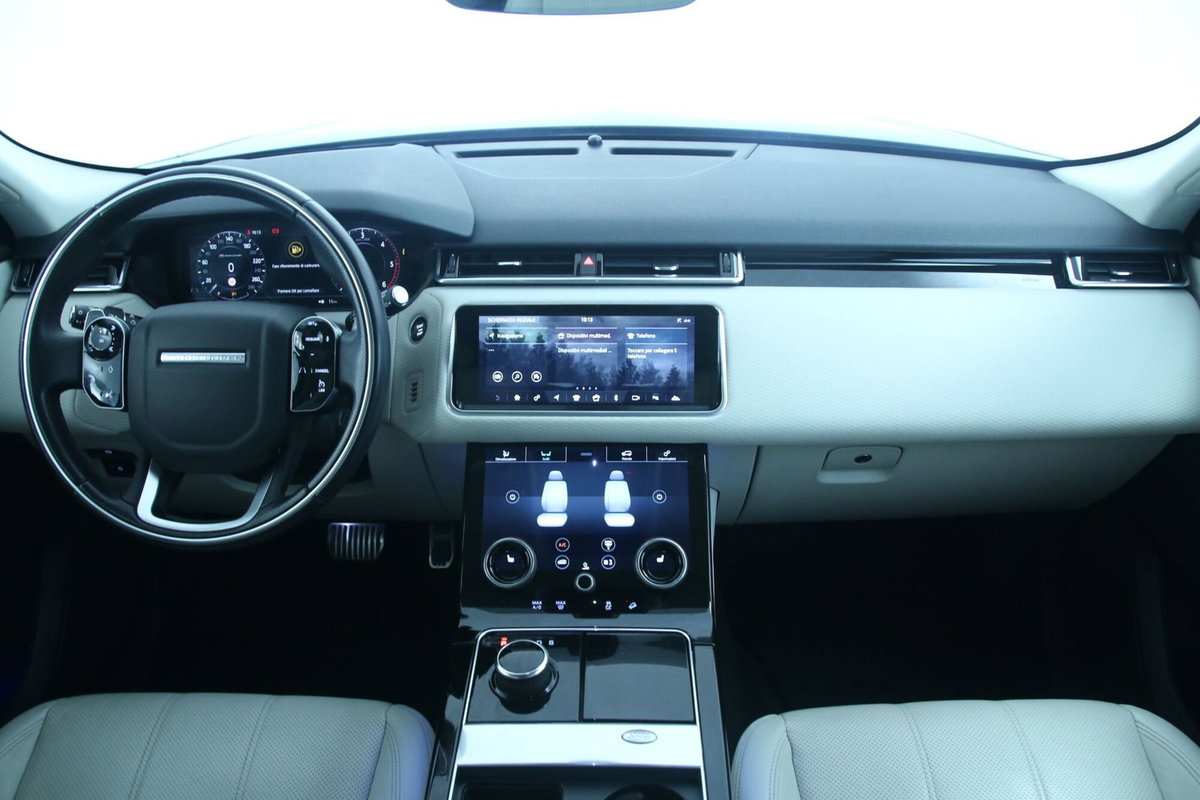Land Rover Range Rover Velar 3.0D V6 275 CV (9)