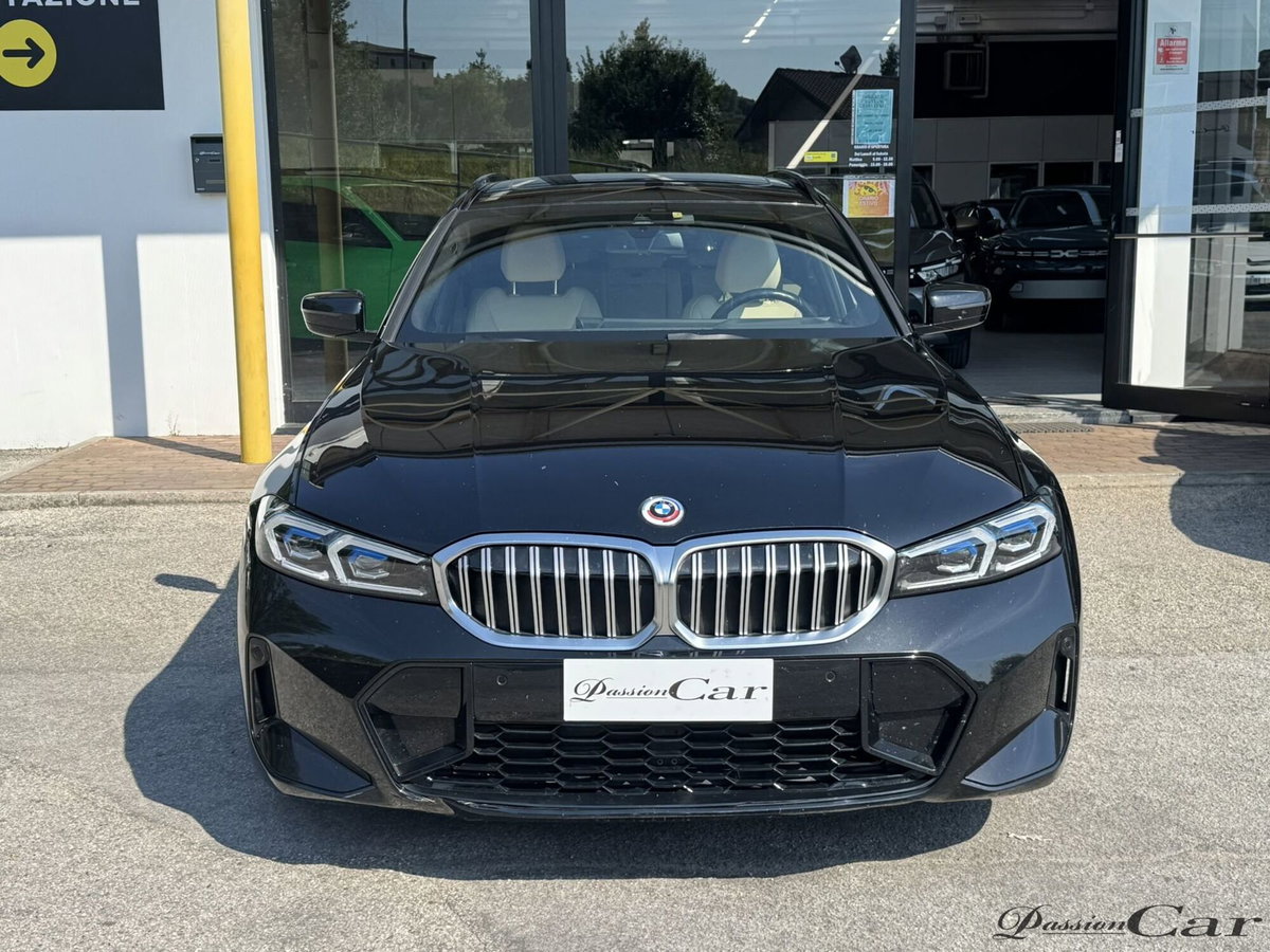 BMW Serie 3 330d mhev 48V Msport auto (2)
