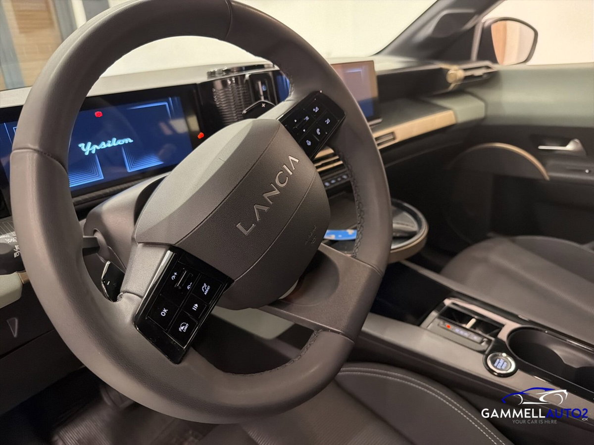 Lancia Ypsilon 1.2 mhev Edizione Limitata Cassina e-dct (11)
