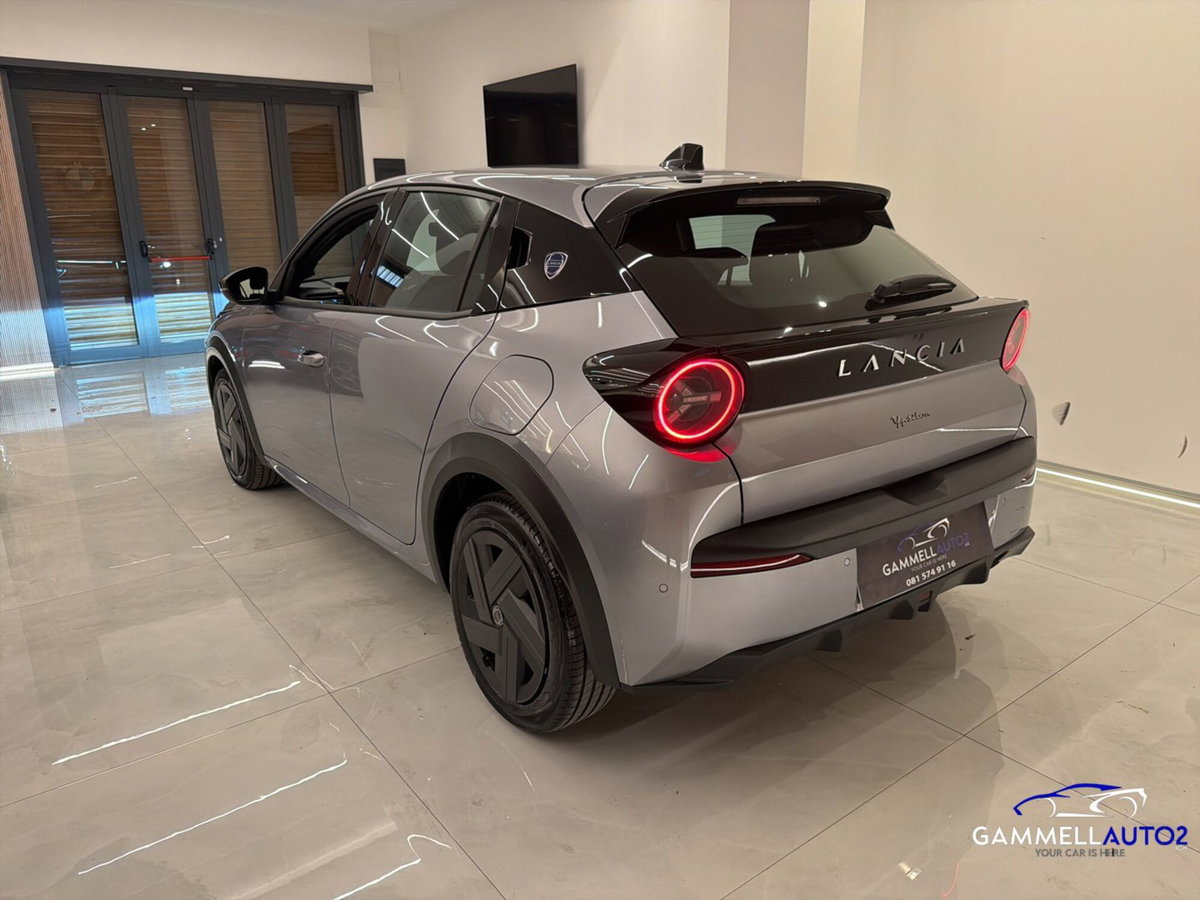 Lancia Ypsilon 1.2 mhev Edizione Limitata Cassina e-dct (5)