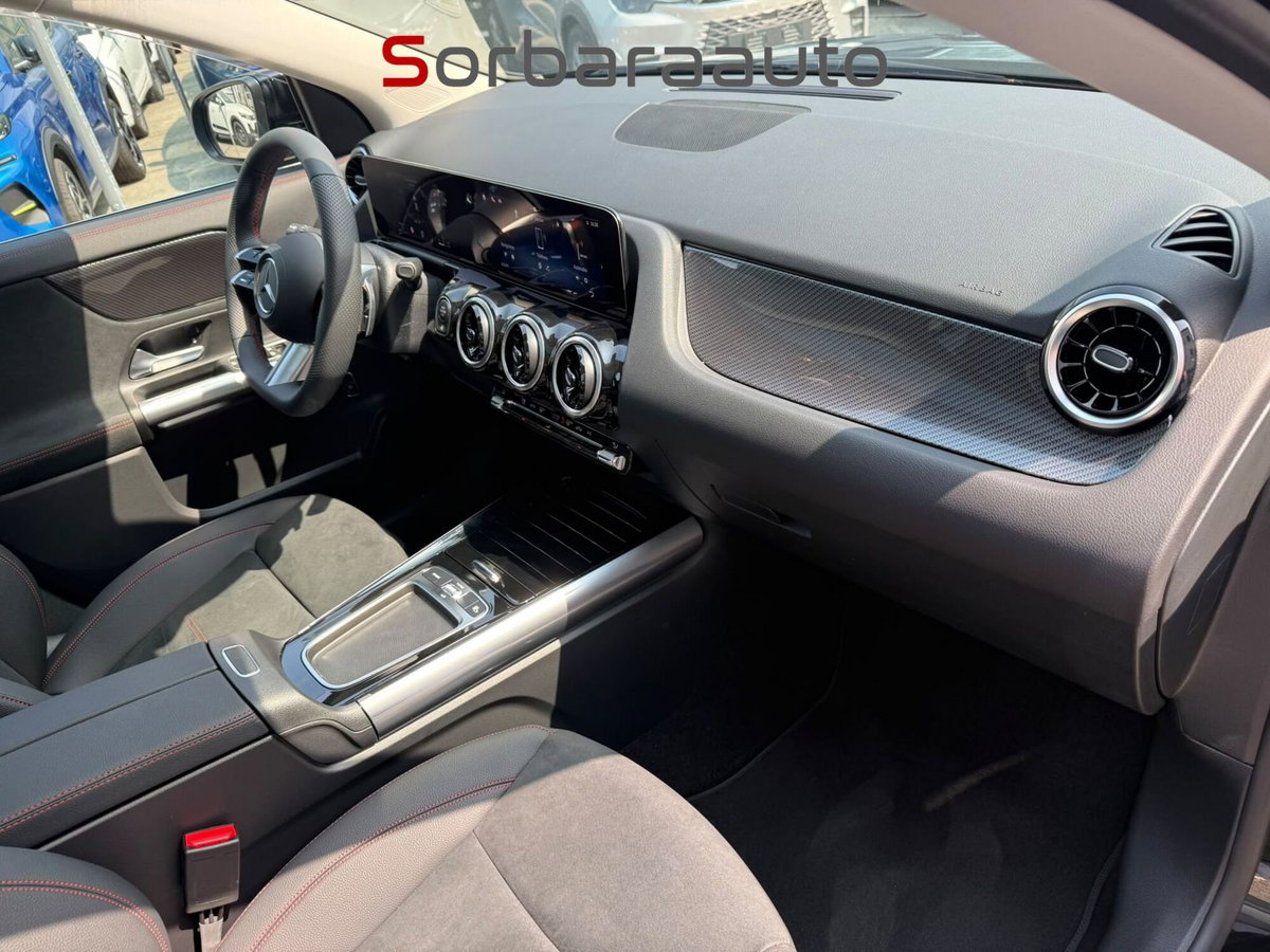 Mercedes-Benz GLA SUV 200 d AMG Line Premium 4matic auto (14)