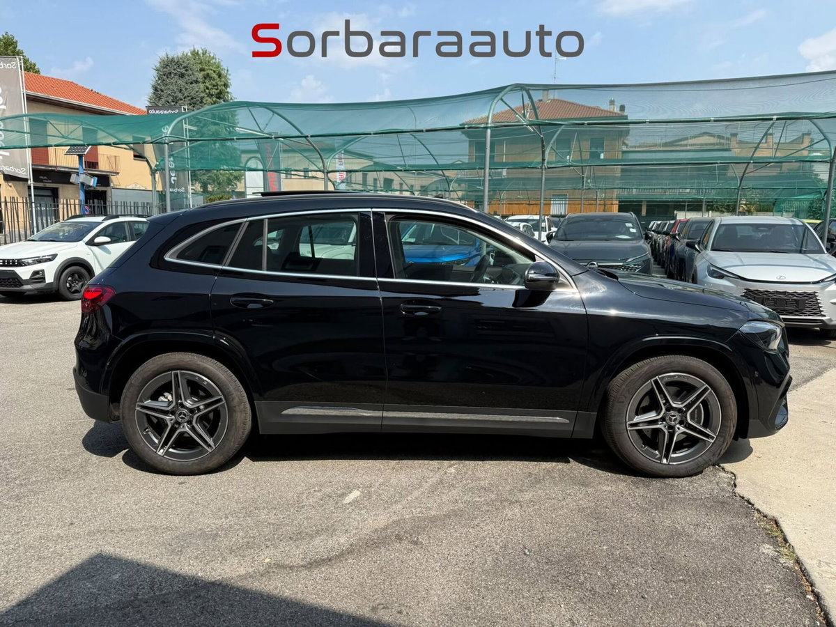 Mercedes-Benz GLA SUV 200 d AMG Line Premium 4matic auto (6)