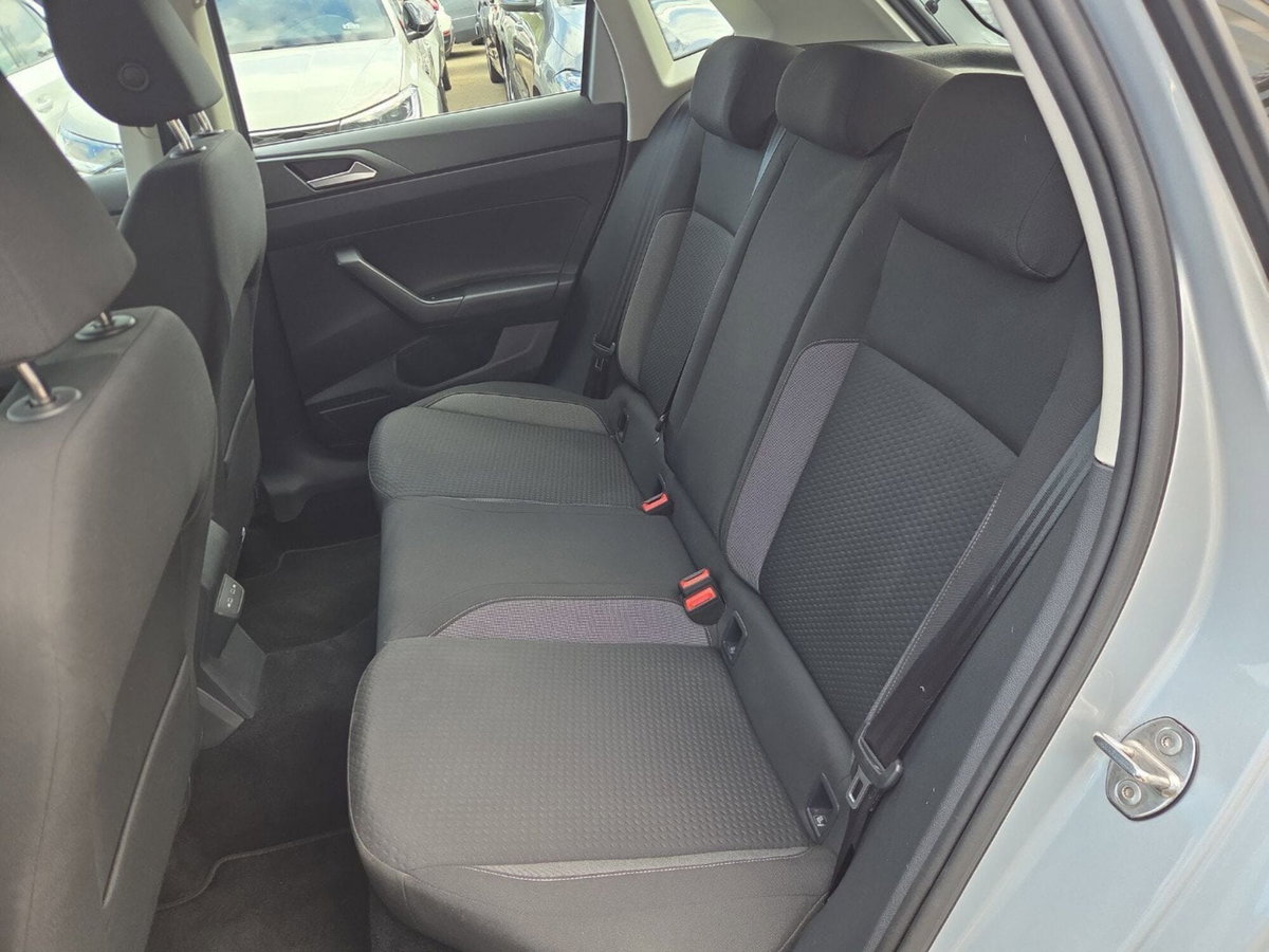 Volkswagen Polo 1.0 EVO (9)