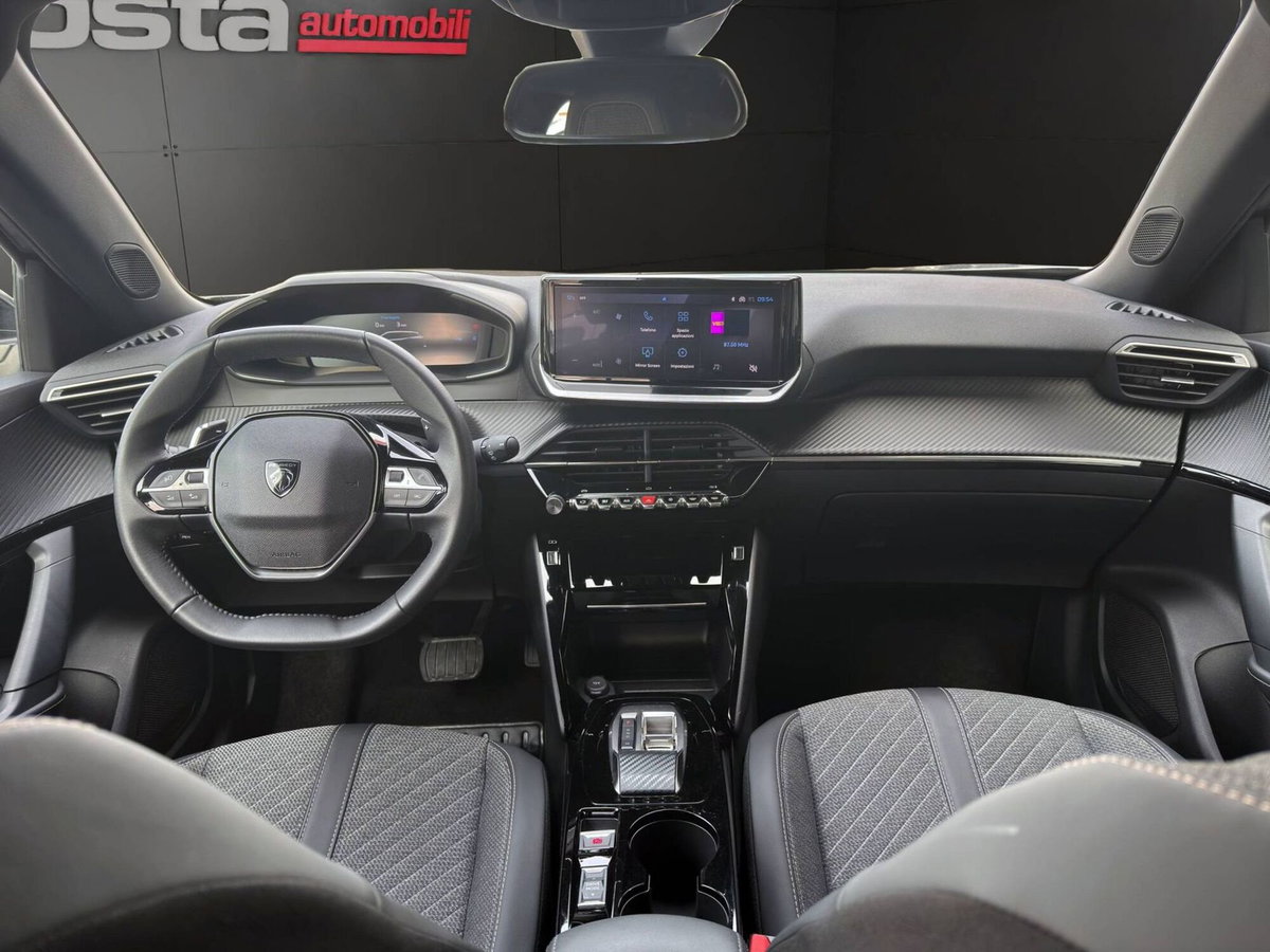 Peugeot 2008 PureTech 130 S&S EAT8 Allure Pack (13)