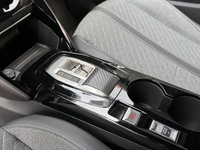 Peugeot 2008 PureTech 130 S&S EAT8 Allure Pack (18)