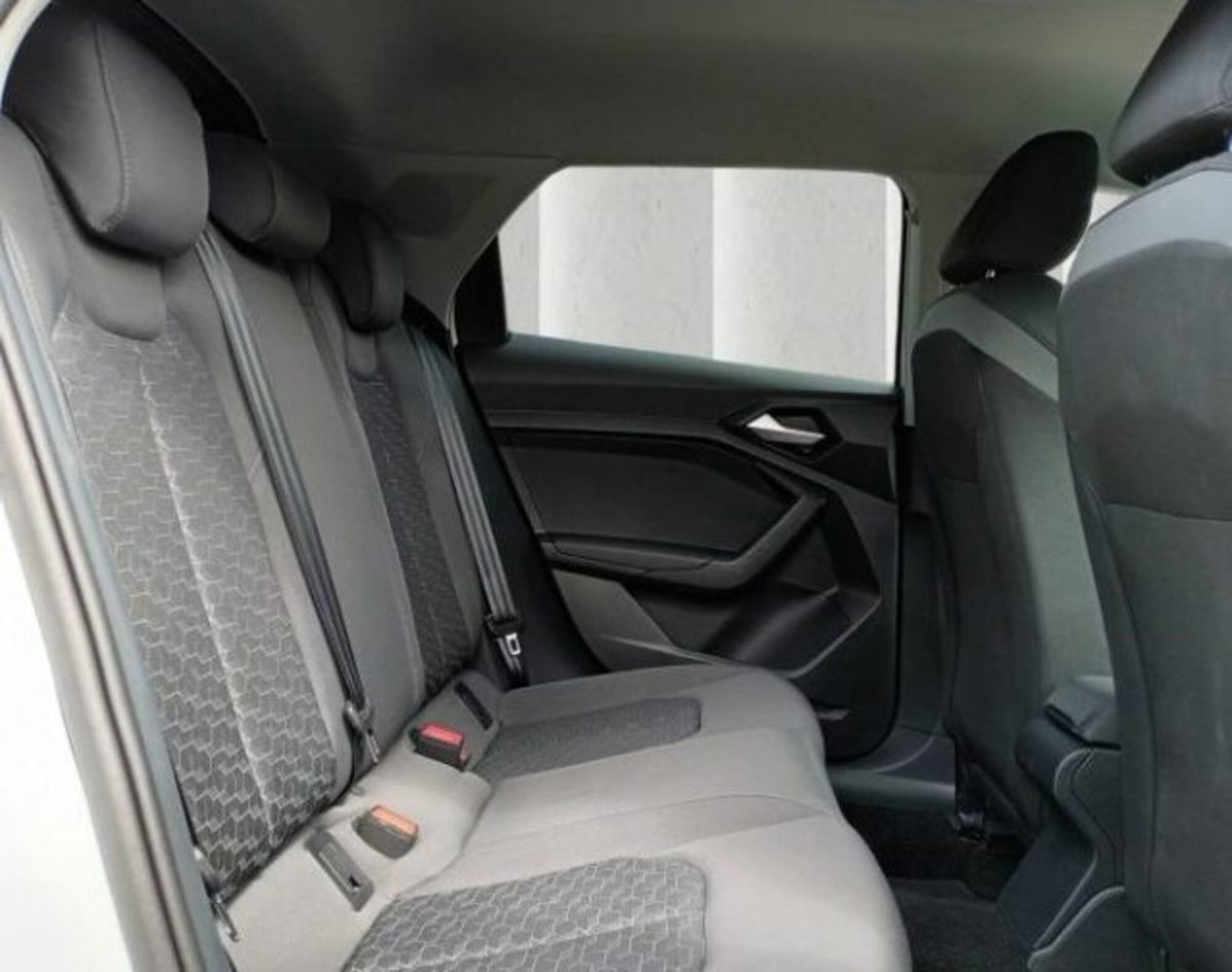 Audi A1 Sportback 30 TFSI S tronic Advanced (16)