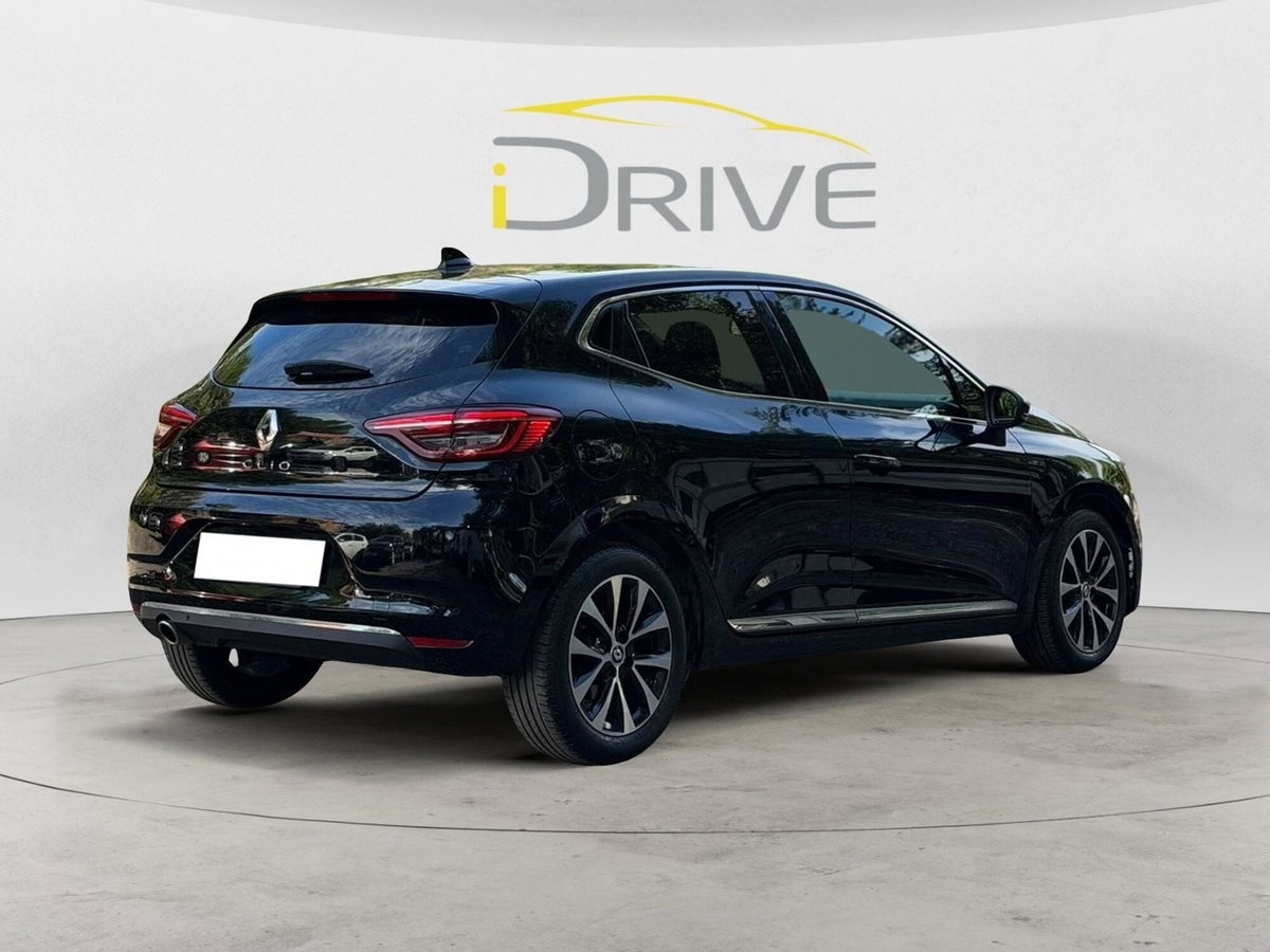 Renault Clio 1.0 tce Techno 90cv (5)