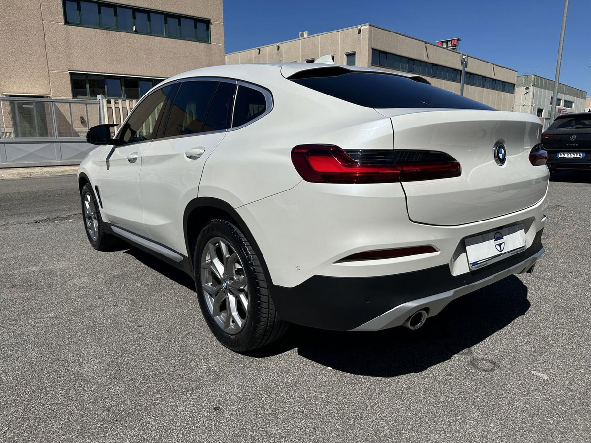 BMW X4 xDrive20d xLine (2)