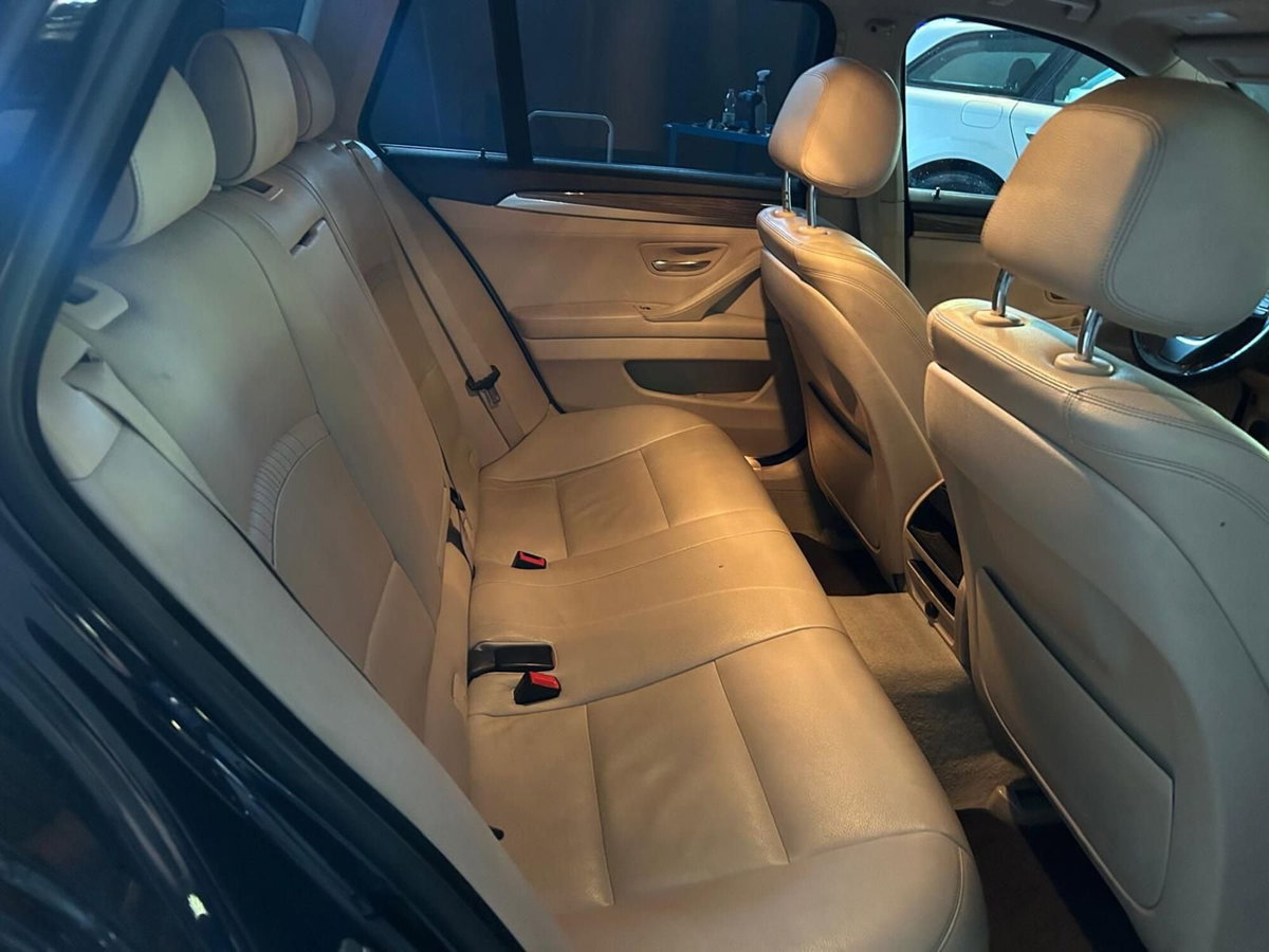 BMW Serie 5 Touring 520d xDrive  Msport (8)