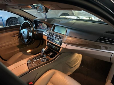 BMW Serie 5 Touring 520d xDrive  Msport (9)
