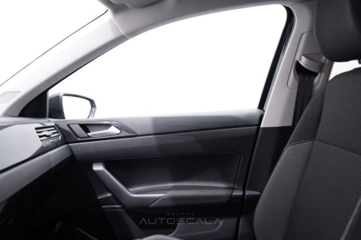 Volkswagen Polo 1.0 tsi Edition 95cv (18)