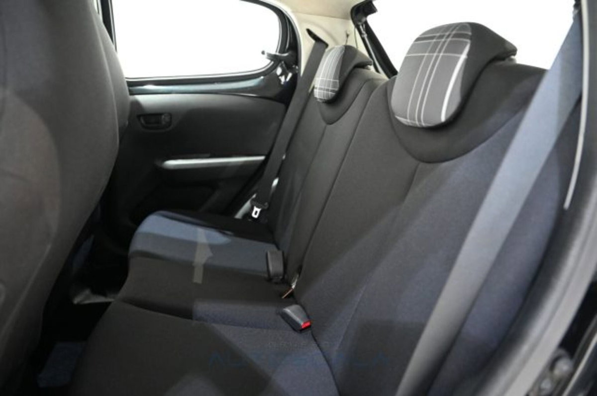 Peugeot 108 72 5 porte Active (20)