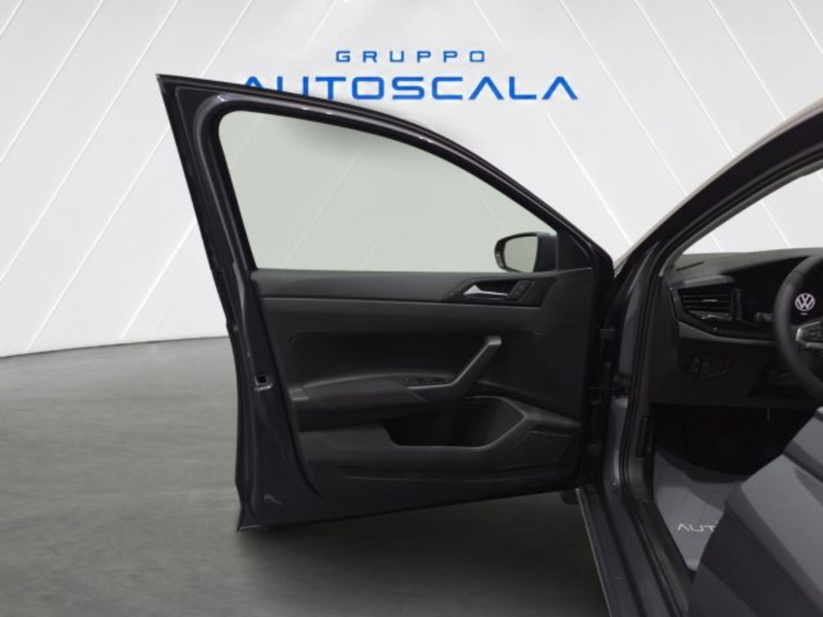 Volkswagen Polo 1.0 tsi Edition 95cv (8)
