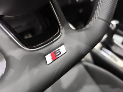 Audi Q2 Q2 35 TDI S tronic Identity Black (11)