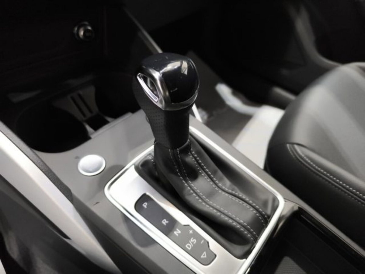 Audi Q2 Q2 35 TDI S tronic Identity Black (12)