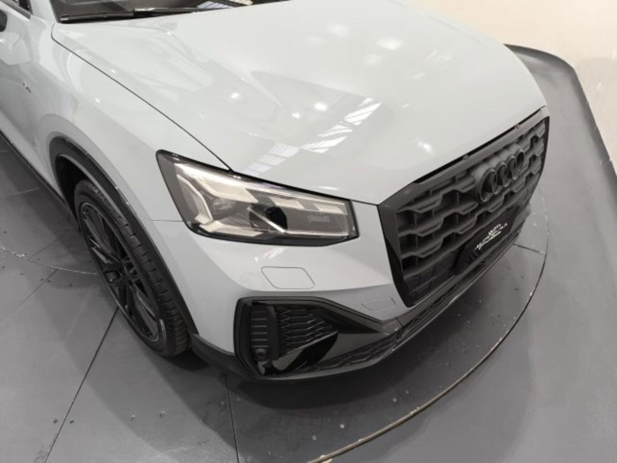 Audi Q2 Q2 35 TDI S tronic Identity Black (20)