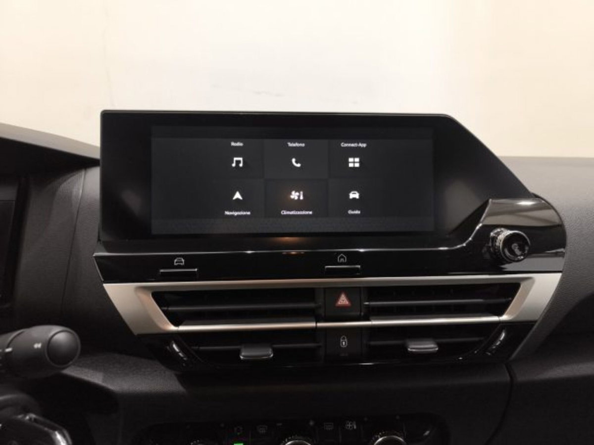 Citroen C4 1.2 hybrid You 100cv e-dcs6 (14)
