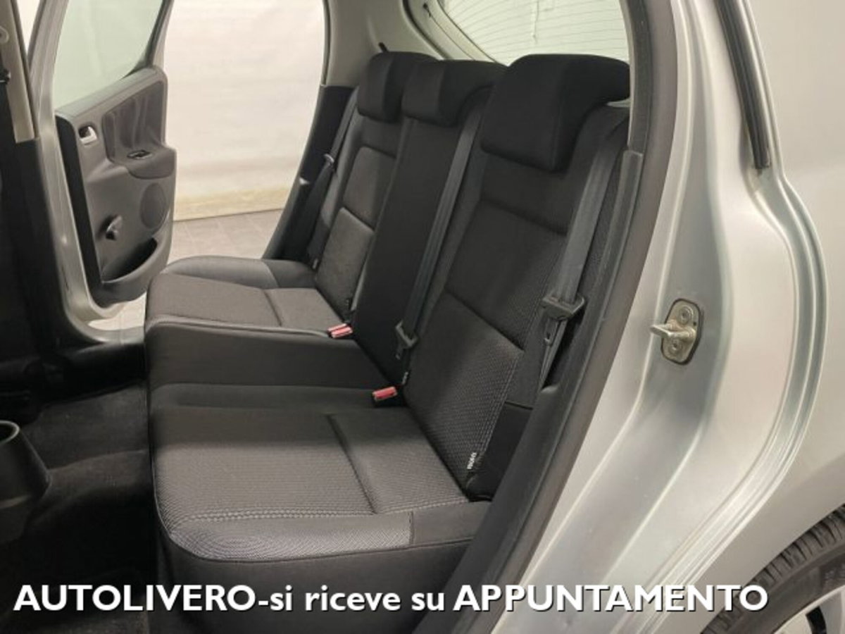 Peugeot 207 HDi 70CV 5p. Access (11)