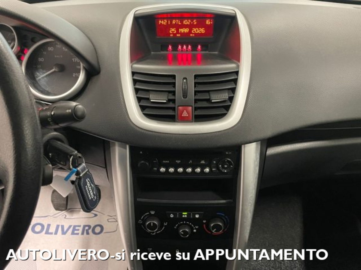 Peugeot 207 HDi 70CV 5p. Access (15)